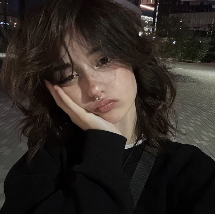 Y2K PFP Girl