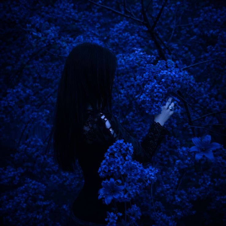 Blue PFP Girl
