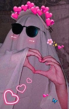 Heart Aesthetic PFP Girl
