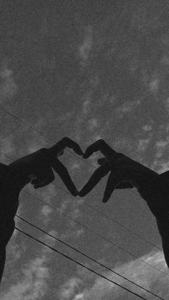 Heart Aesthetic PFP Wallpaper