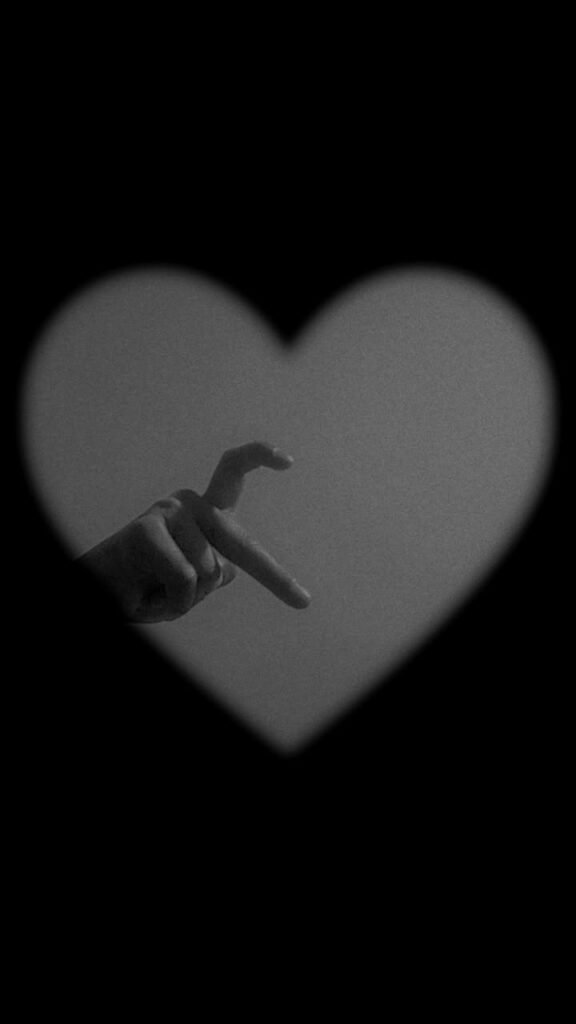 Heart Aesthetic PFP Wallpaper
