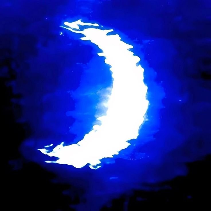 Moon PFP Blue