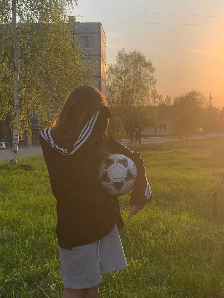 Soccer PFP Girl